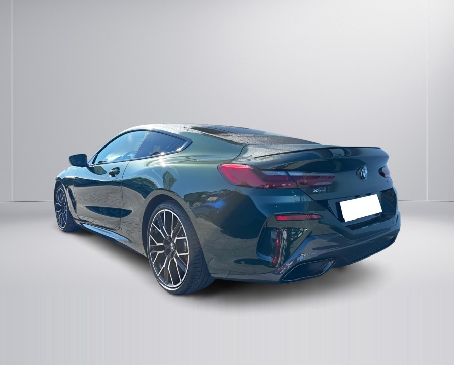 BMW Seria 8 xDrive840d Coupé (4)