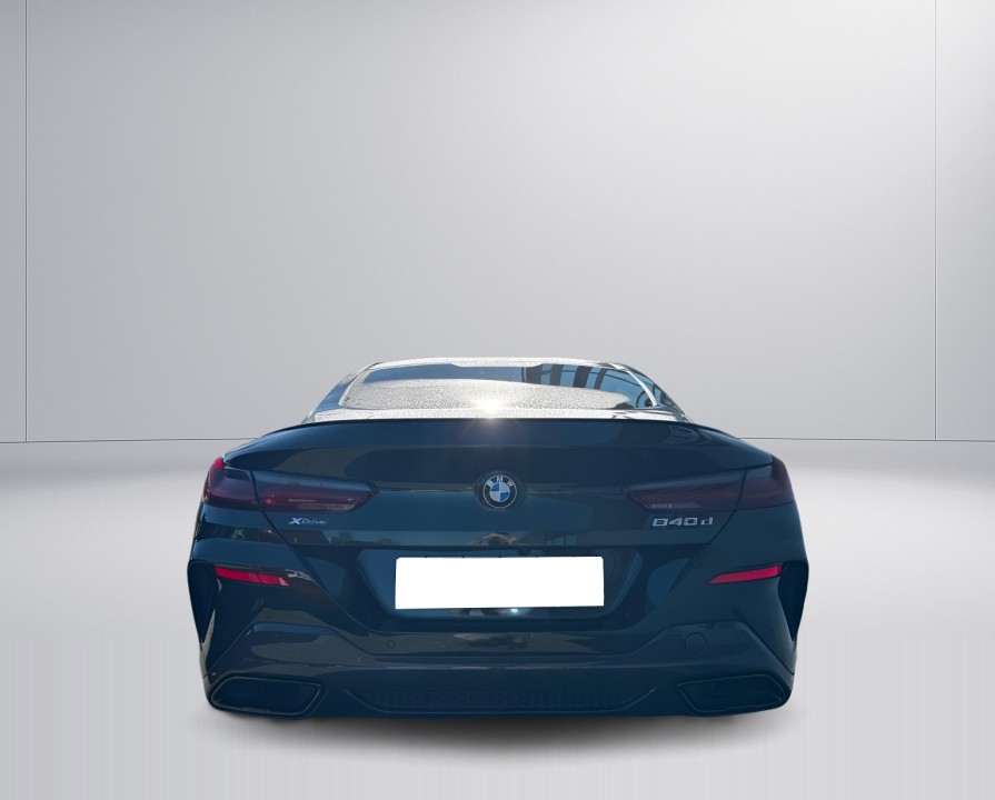 BMW Seria 8 xDrive840d Coupé (3)