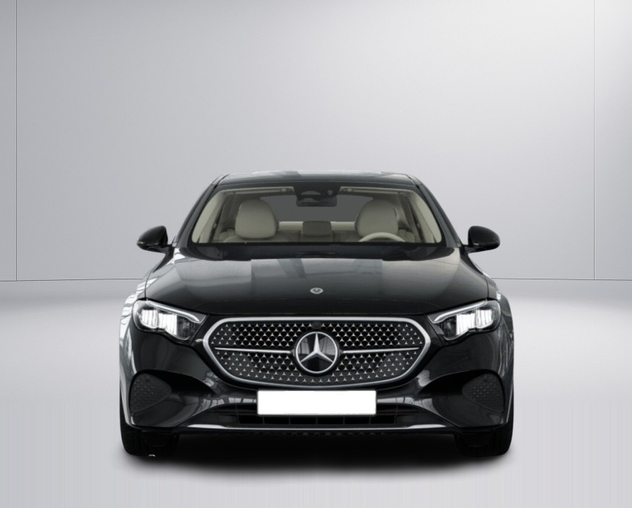 Mercedes-Benz E 200 - foto 13