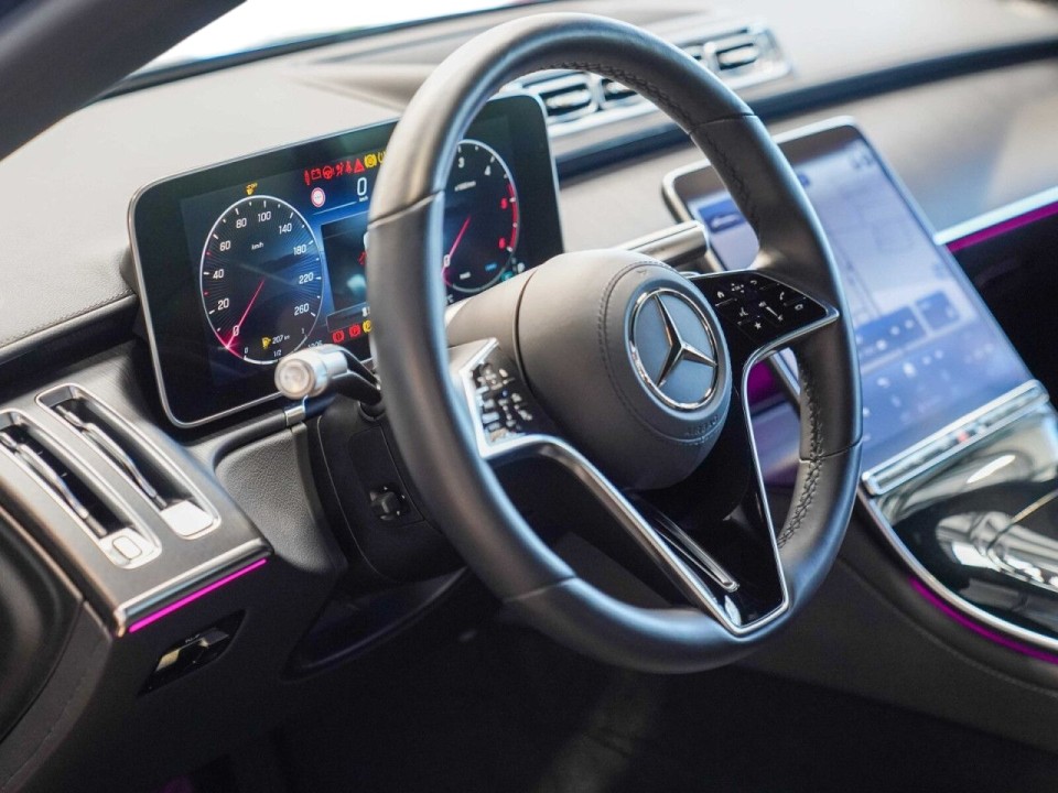 Mercedes-Benz S 350d - foto 12