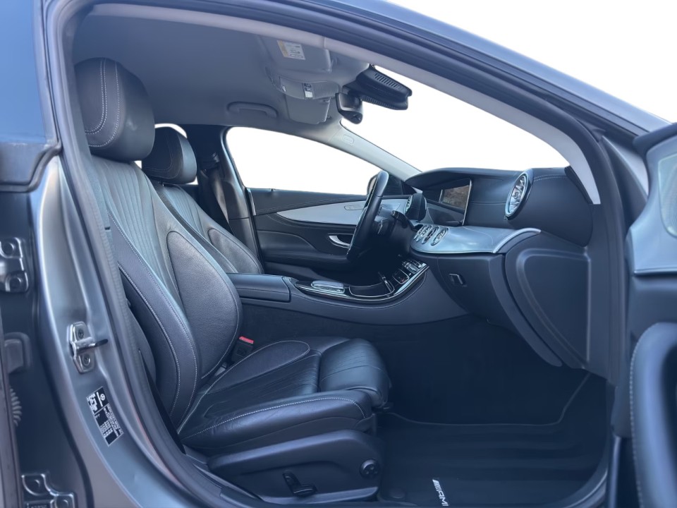 Mercedes-Benz CLS 300d 4MATIC AMG - foto 12