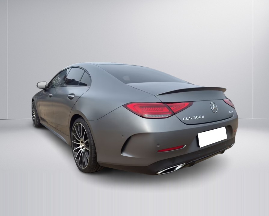 Mercedes-Benz CLS 300d 4MATIC AMG (5)