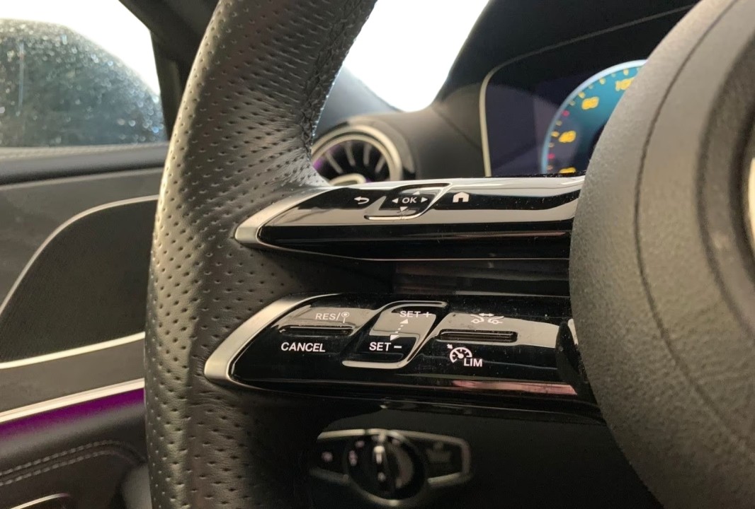 Mercedes-Benz CLS 300d 4MATIC AMG - foto 8