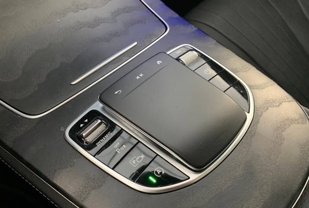 Mercedes-Benz CLS 300d 4MATIC AMG - foto 10