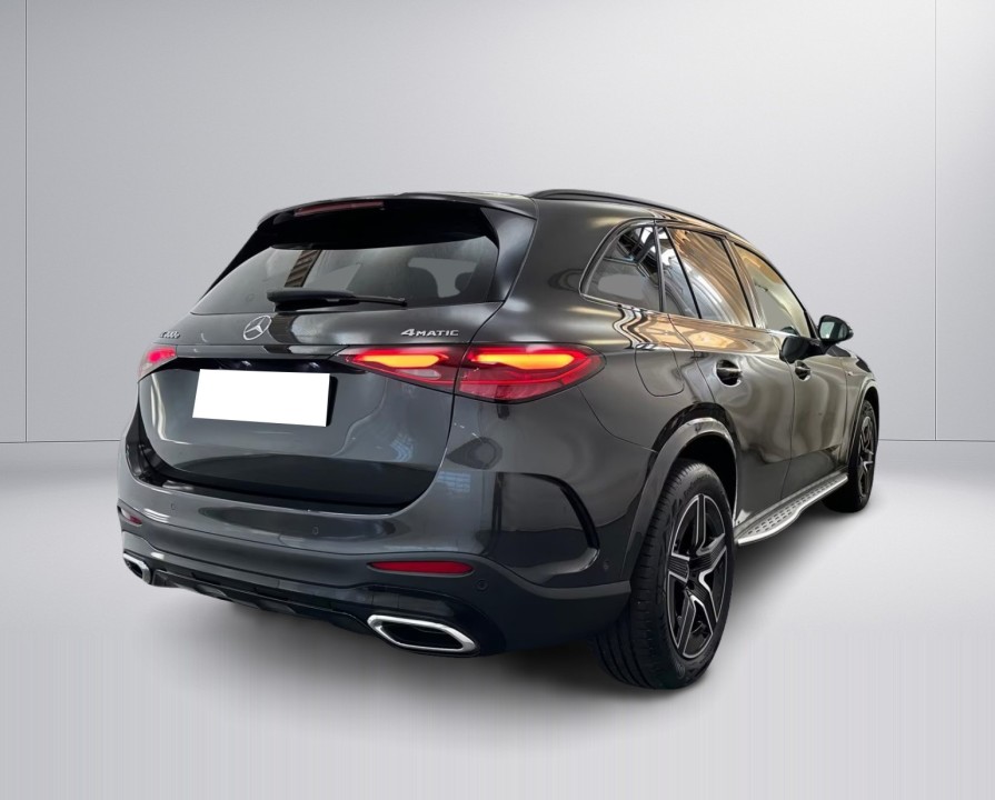 Mercedes-Benz GLC 400e 4MATIC AMG (2)