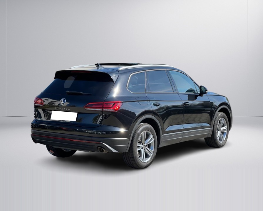 Volkswagen Touareg 3,0 TDI 4Motion (3)