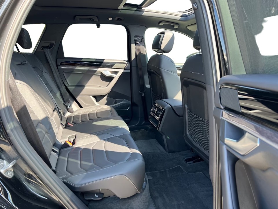 Volkswagen Touareg 3,0 TDI 4Motion - foto 10