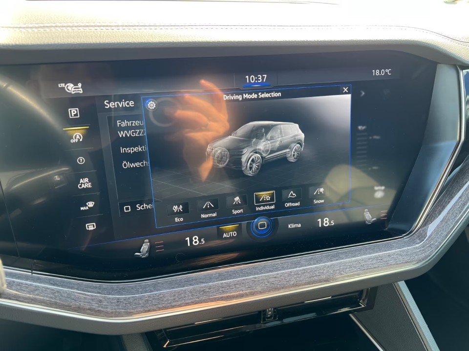 Volkswagen Touareg 3,0 TDI 4Motion - foto 18