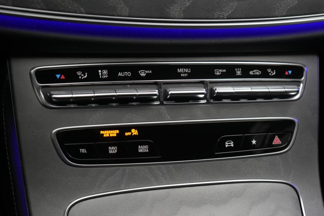 Mercedes-Benz CLS 400d 4MATIC AMG - foto 17