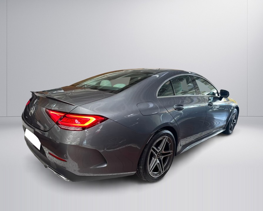 Mercedes-Benz CLS 300d 4MATIC AMG (2)
