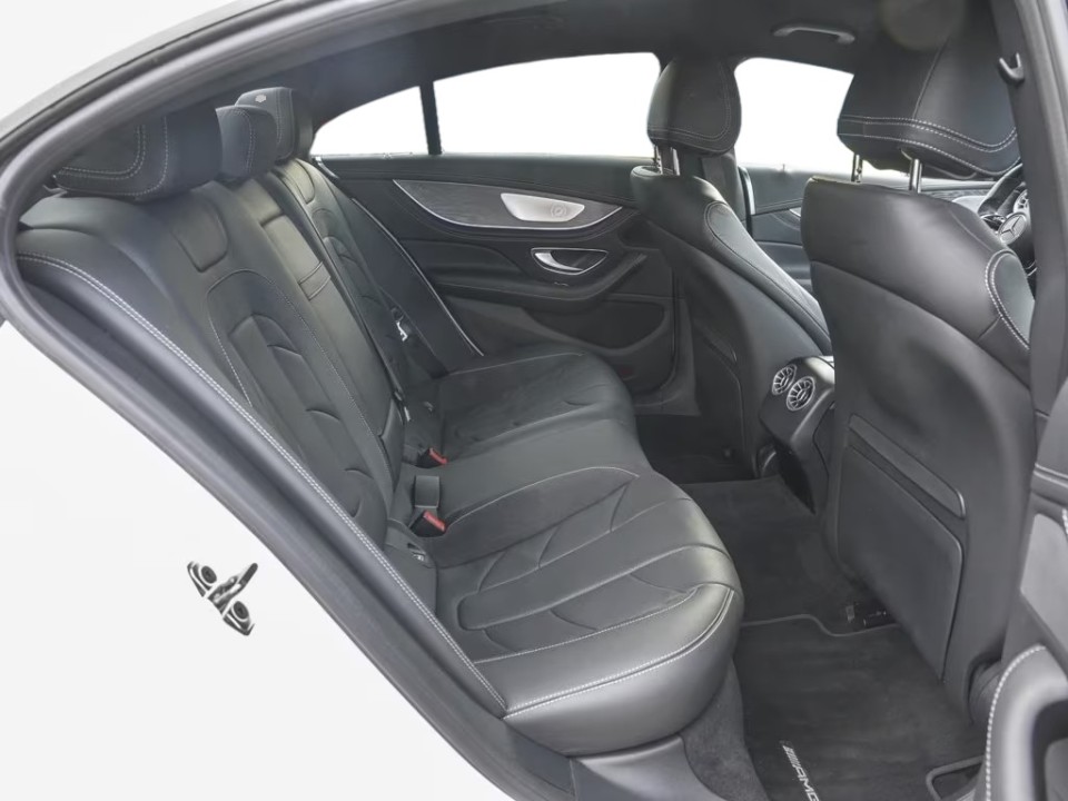 Mercedes-Benz CLS (5)