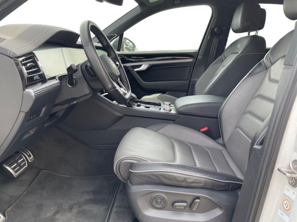 Volkswagen Touareg R-Line - foto 17