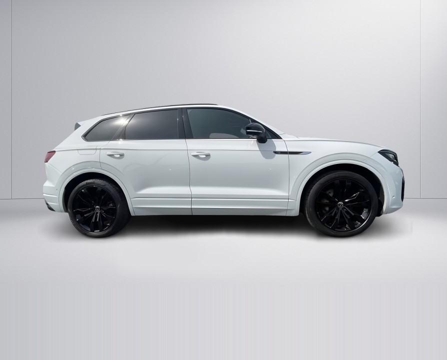 Volkswagen Touareg R-Line (2)