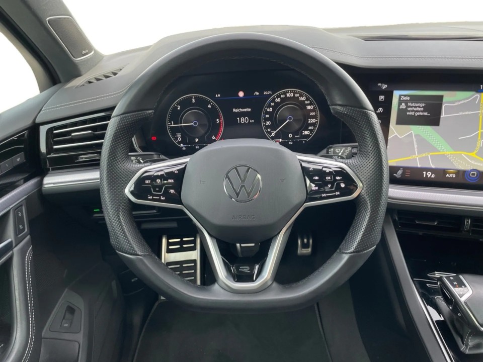 Volkswagen Touareg R-Line - foto 15