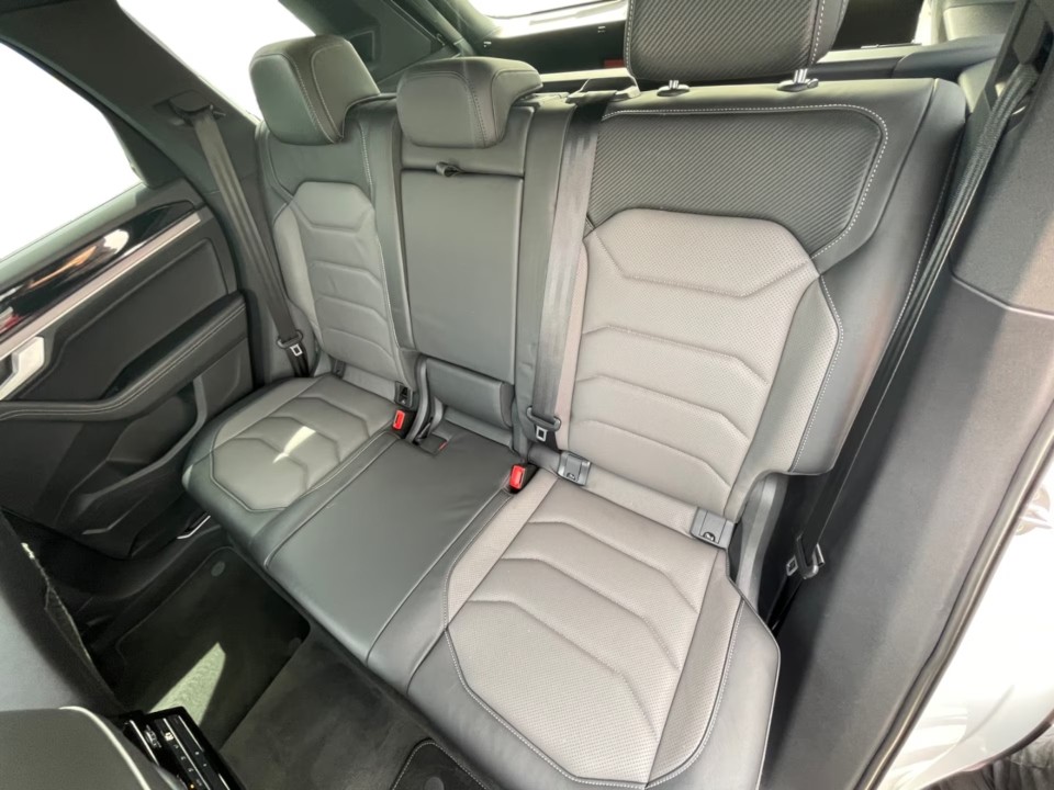 Volkswagen Touareg R-Line - foto 22