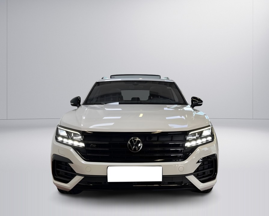 Volkswagen Touareg R-Line (2)