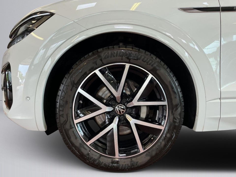 Volkswagen Touareg R-Line - foto 24