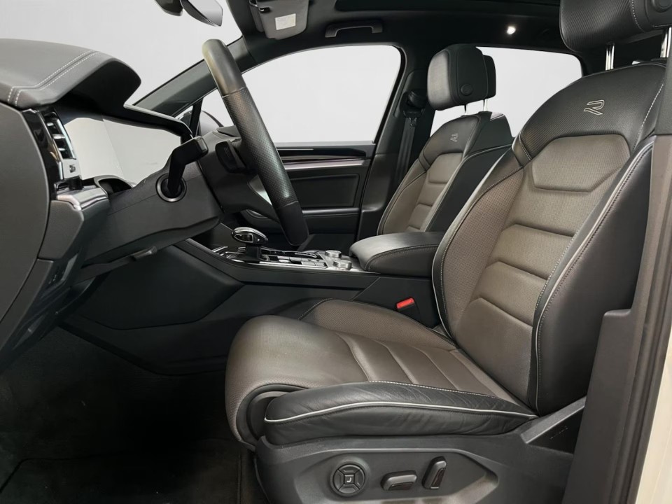 Volkswagen Touareg R-Line - foto 15