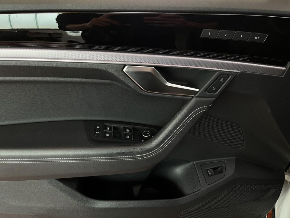 Volkswagen Touareg R-Line - foto 22