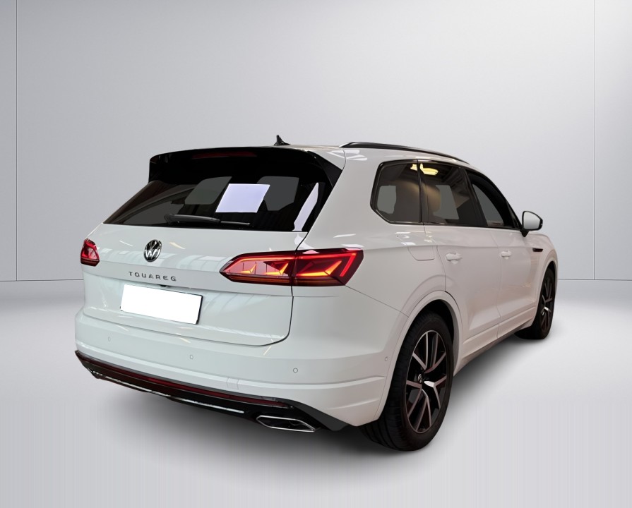 Volkswagen Touareg R-Line (3)