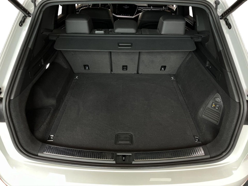 Volkswagen Touareg R-Line - foto 23