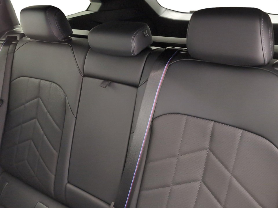 BMW Seria 5 520d - foto 9