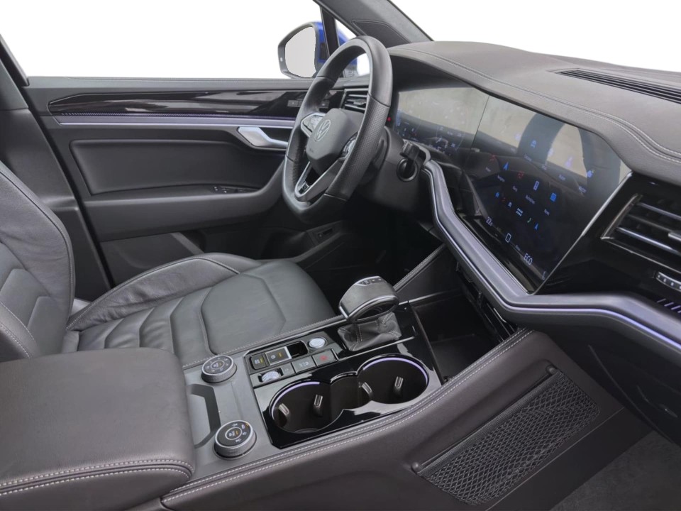 Volkswagen Touareg R-Line - foto 10
