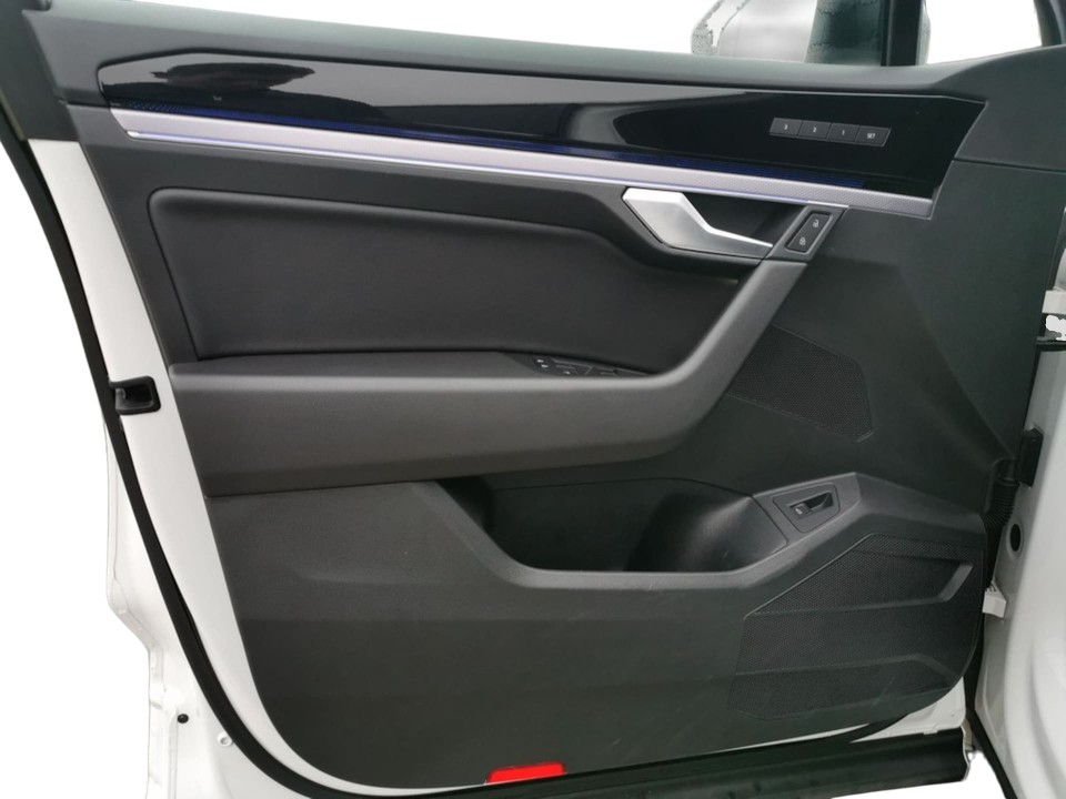 Volkswagen Touareg R-Line - foto 9