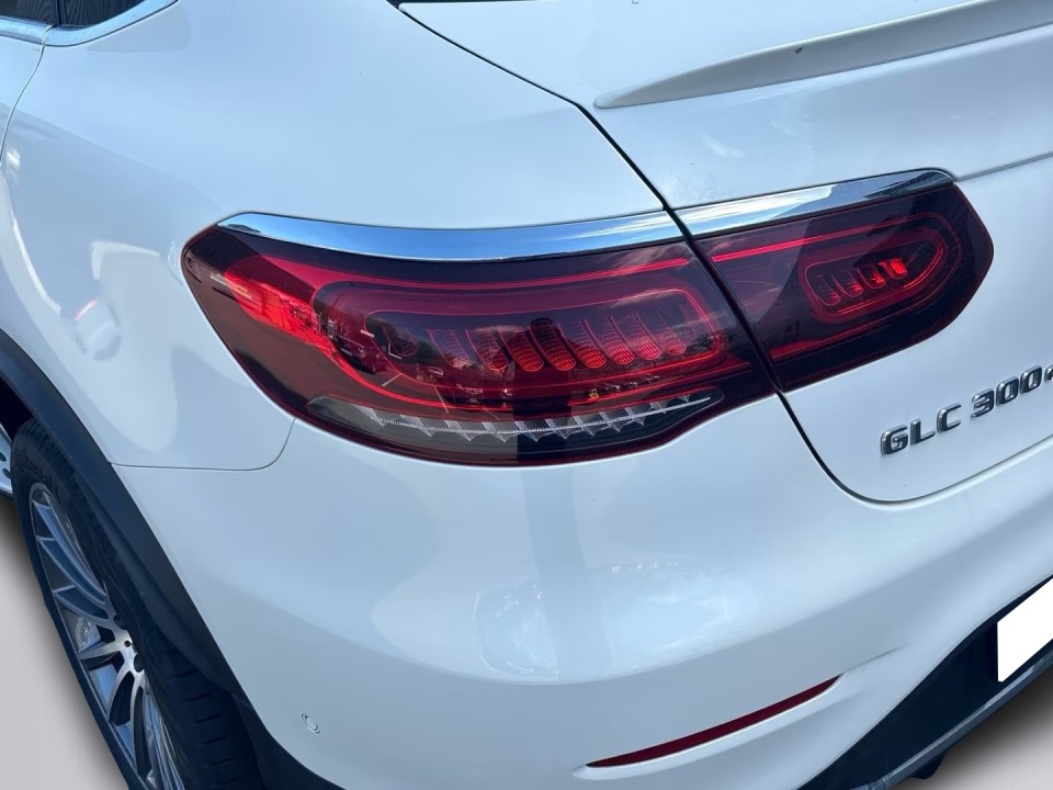 Mercedes-Benz GLC Coupé 300de 4MATIC AMG - foto 17