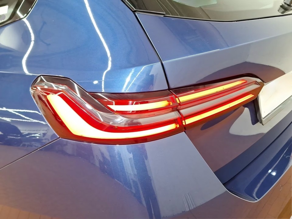 BMW Seria 5 520d M-Sport - foto 18