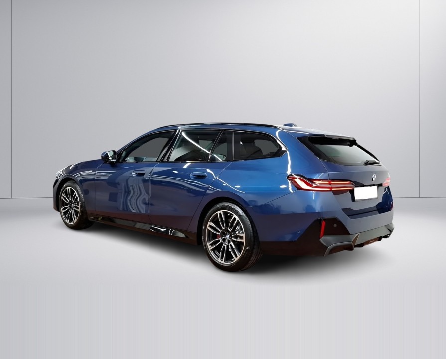 BMW Seria 5 520d M-Sport (3)