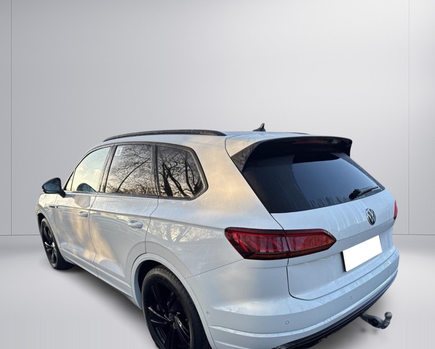 Volkswagen Touareg R-Line (3)