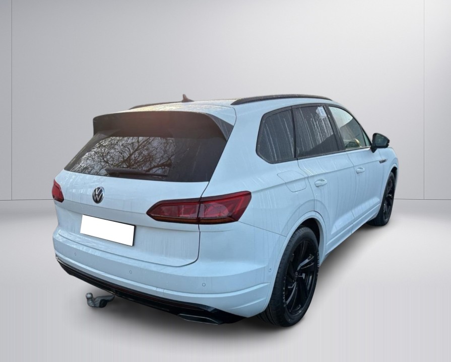 Volkswagen Touareg R-Line (4)