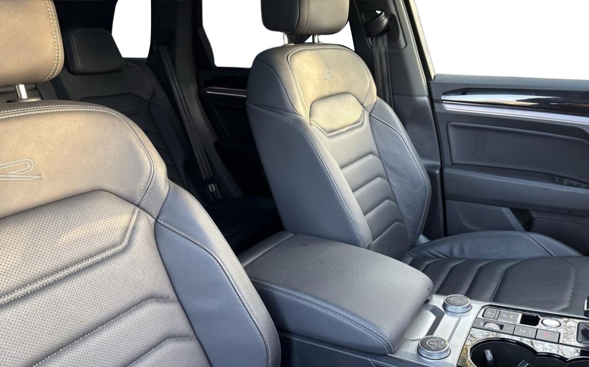Volkswagen Touareg R-Line (5)