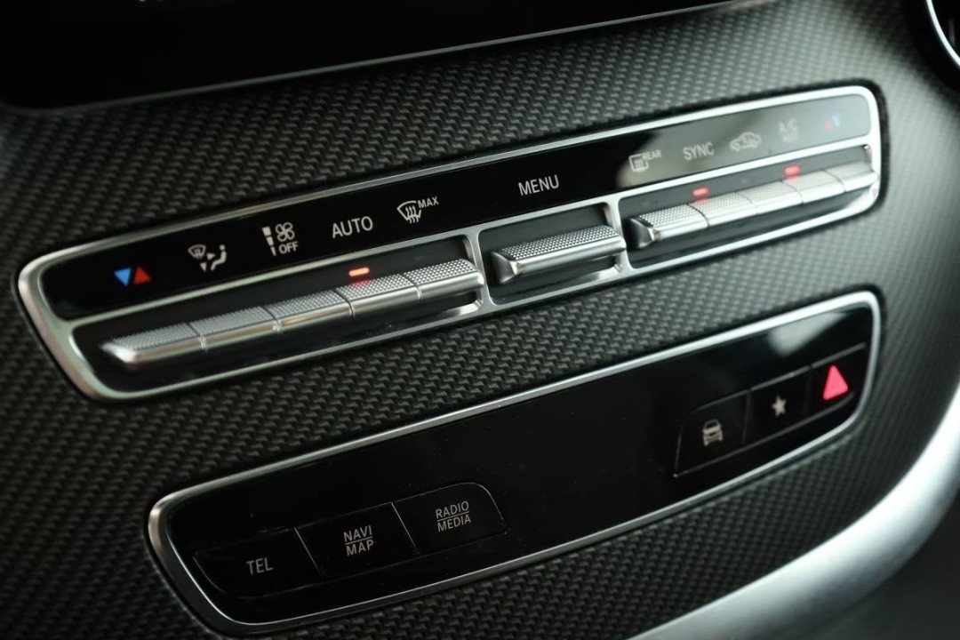 Mercedes-Benz V 300d 4MATIC - foto 16