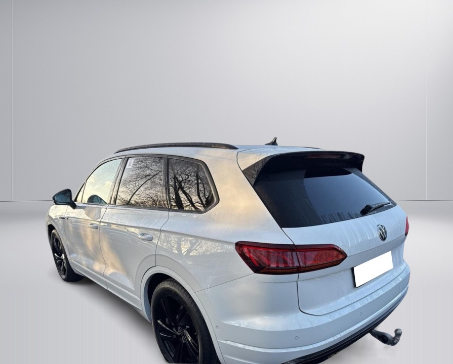 Volkswagen Touareg R-Line (3)