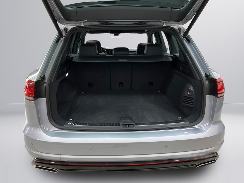 Volkswagen Touareg R-Line - foto 8