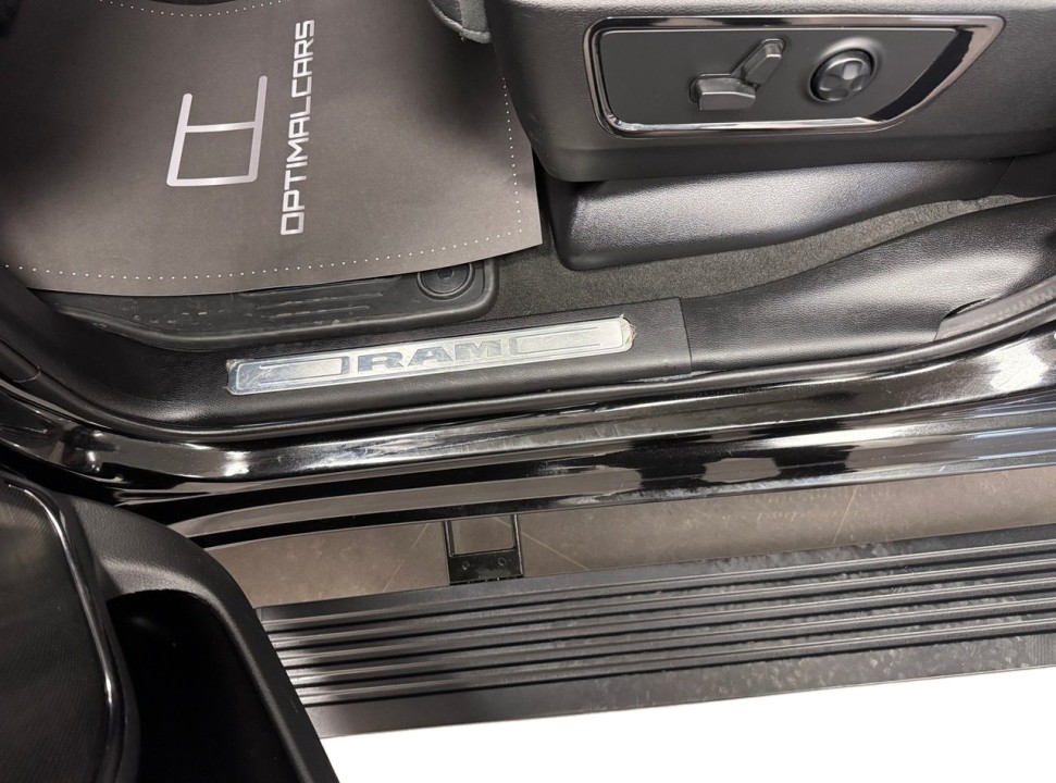 Dodge RAM 1500 - foto 16