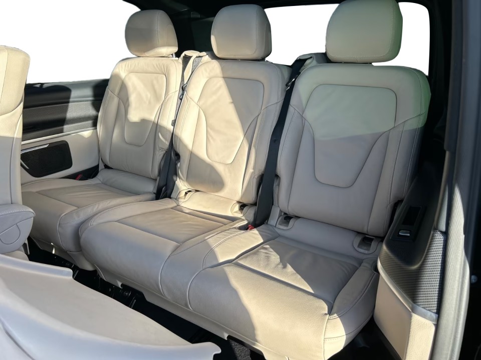 Mercedes-Benz V 300d 4MATIC AMG - foto 9