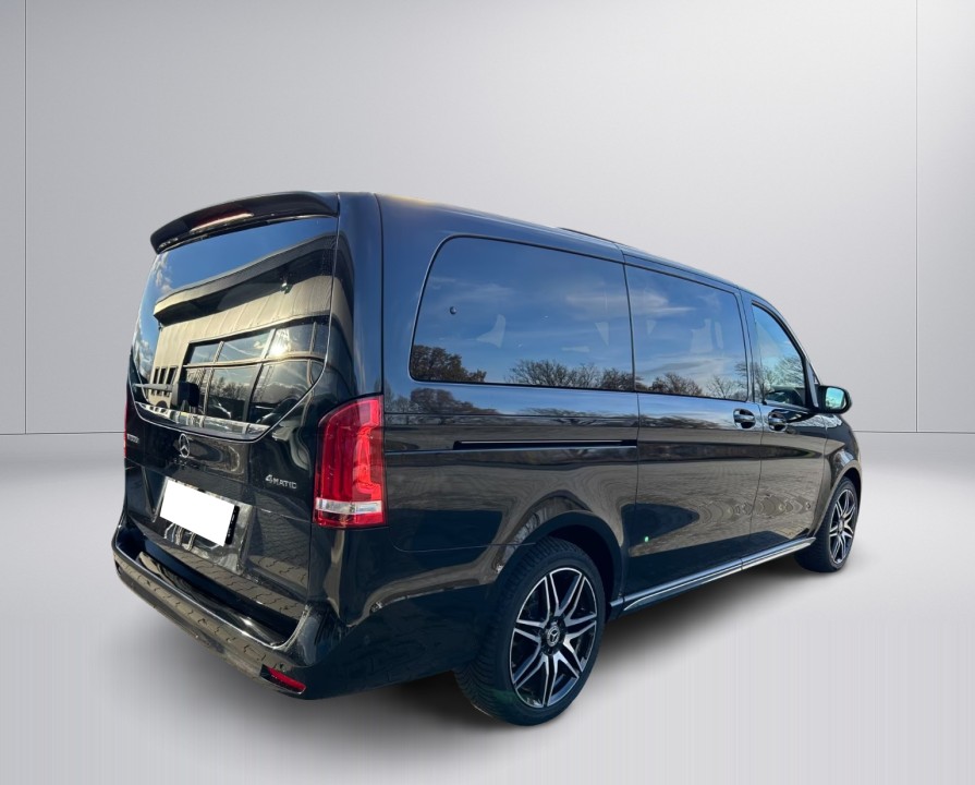 Mercedes-Benz V 300d 4MATIC AMG (3)