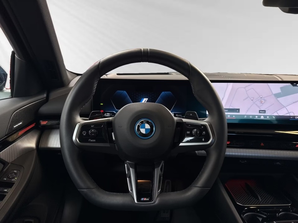 BMW Seria 5 530e M-Sport - foto 6
