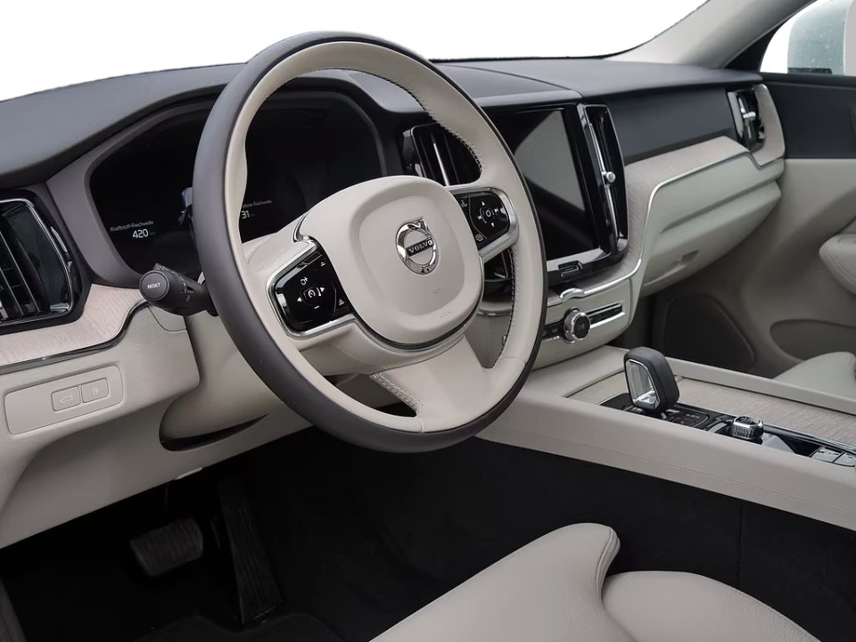 Volvo XC 60 T8 Plus Bright Recharge - foto 6