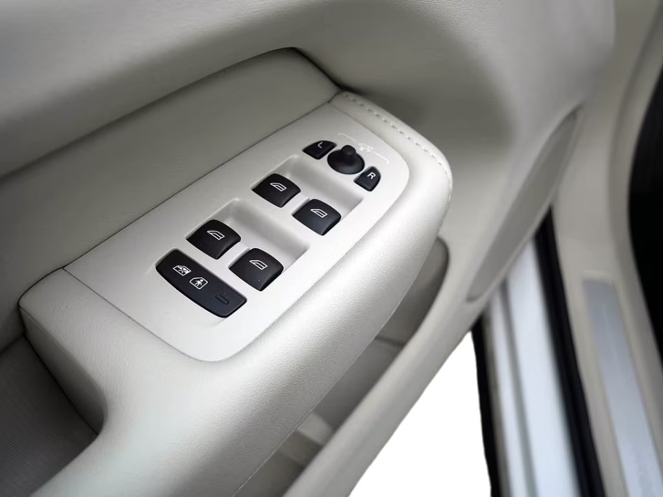 Volvo XC 60 T8 Plus Bright Recharge - foto 24