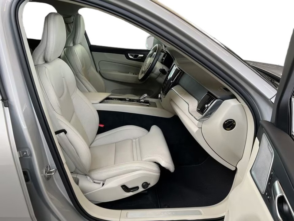 Volvo XC 60 Volvo XC60 T6 AWD Ultra Bright - foto 12