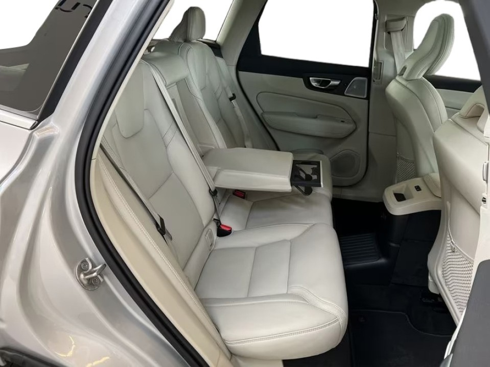 Volvo XC 60 Volvo XC60 T6 AWD Ultra Bright - foto 11