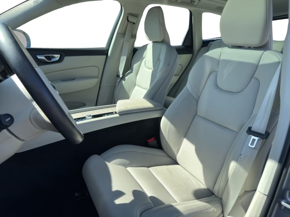 Volvo XC 60 T8 Ultimate Bright - foto 7