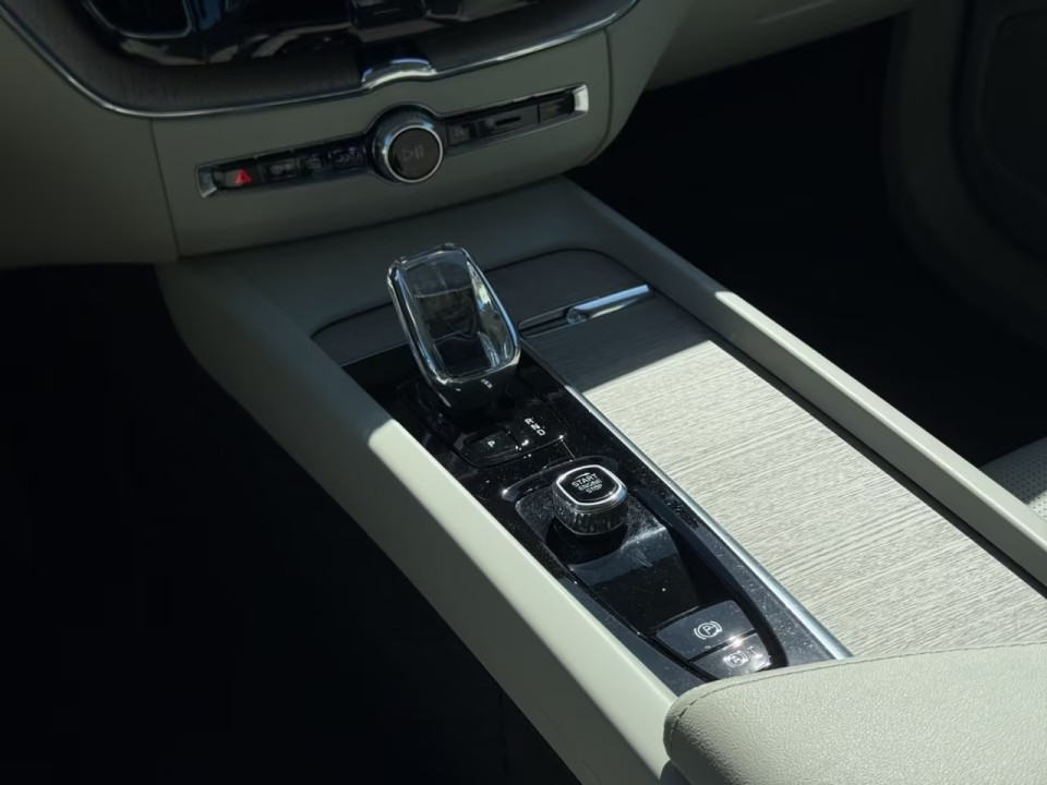 Volvo XC 60 T8 Ultimate Bright - foto 13