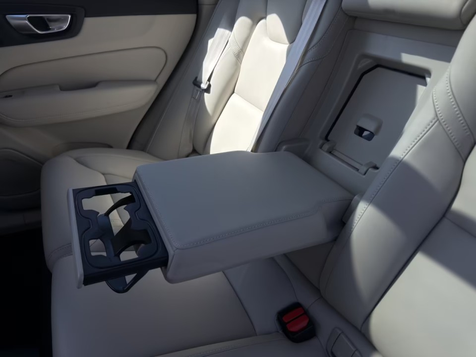Volvo XC 60 T8 Ultimate Bright - foto 9