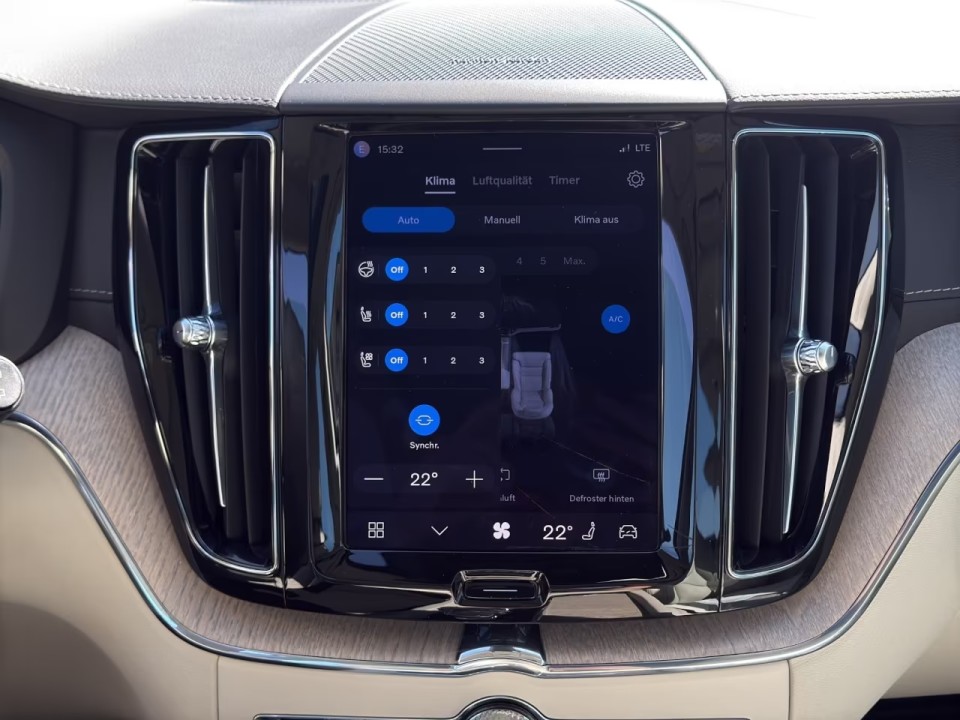 Volvo XC 60 T8 Ultimate Bright - foto 16