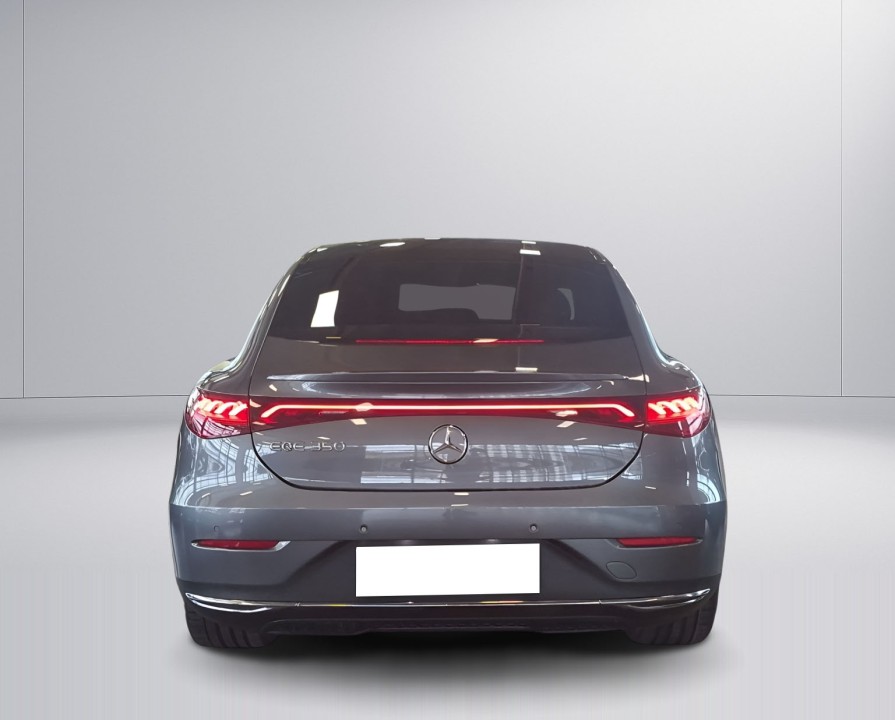 Mercedes-Benz EQE 350 (3)